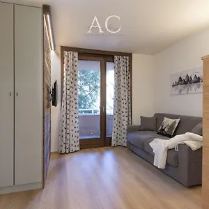 https://mirella-wood.it-lombardy.com